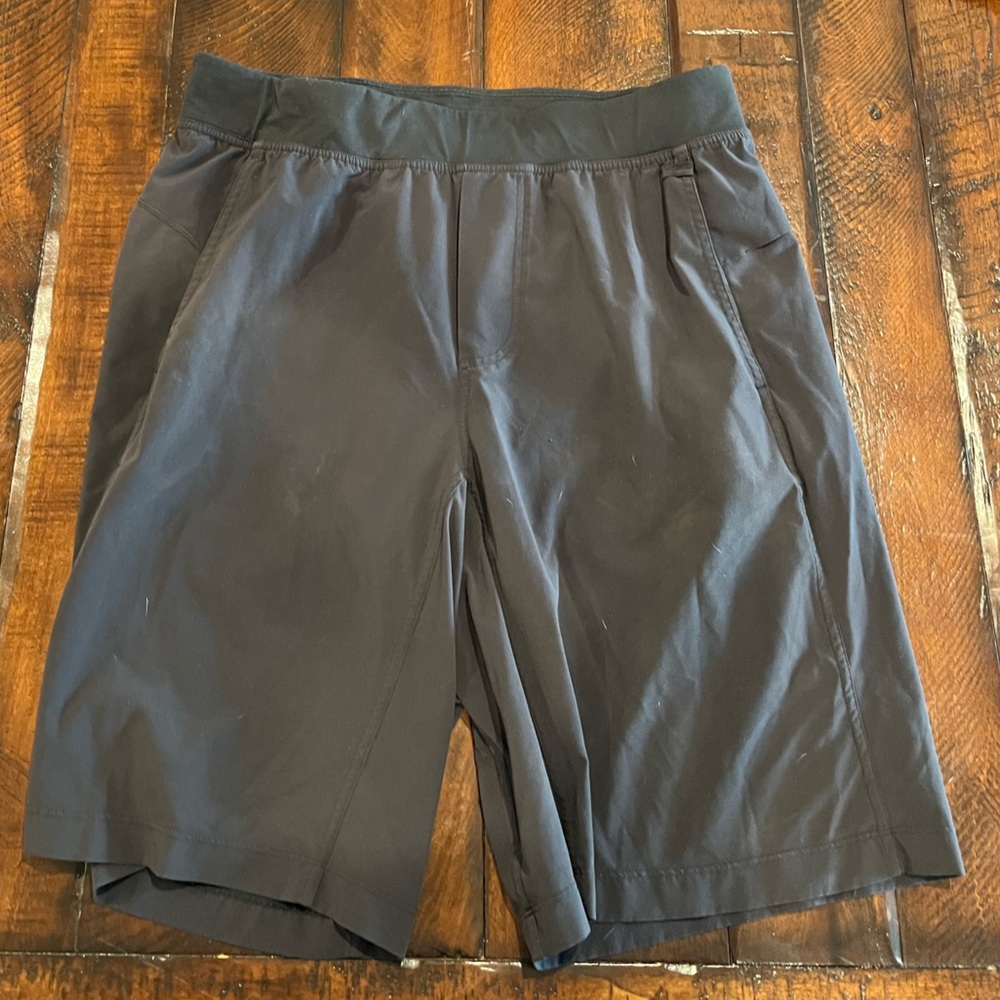 Lululemon T.H.E 11” linerless short